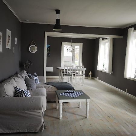 Old School Pa Eidslandet - Exclusive Apartment מראה חיצוני תמונה